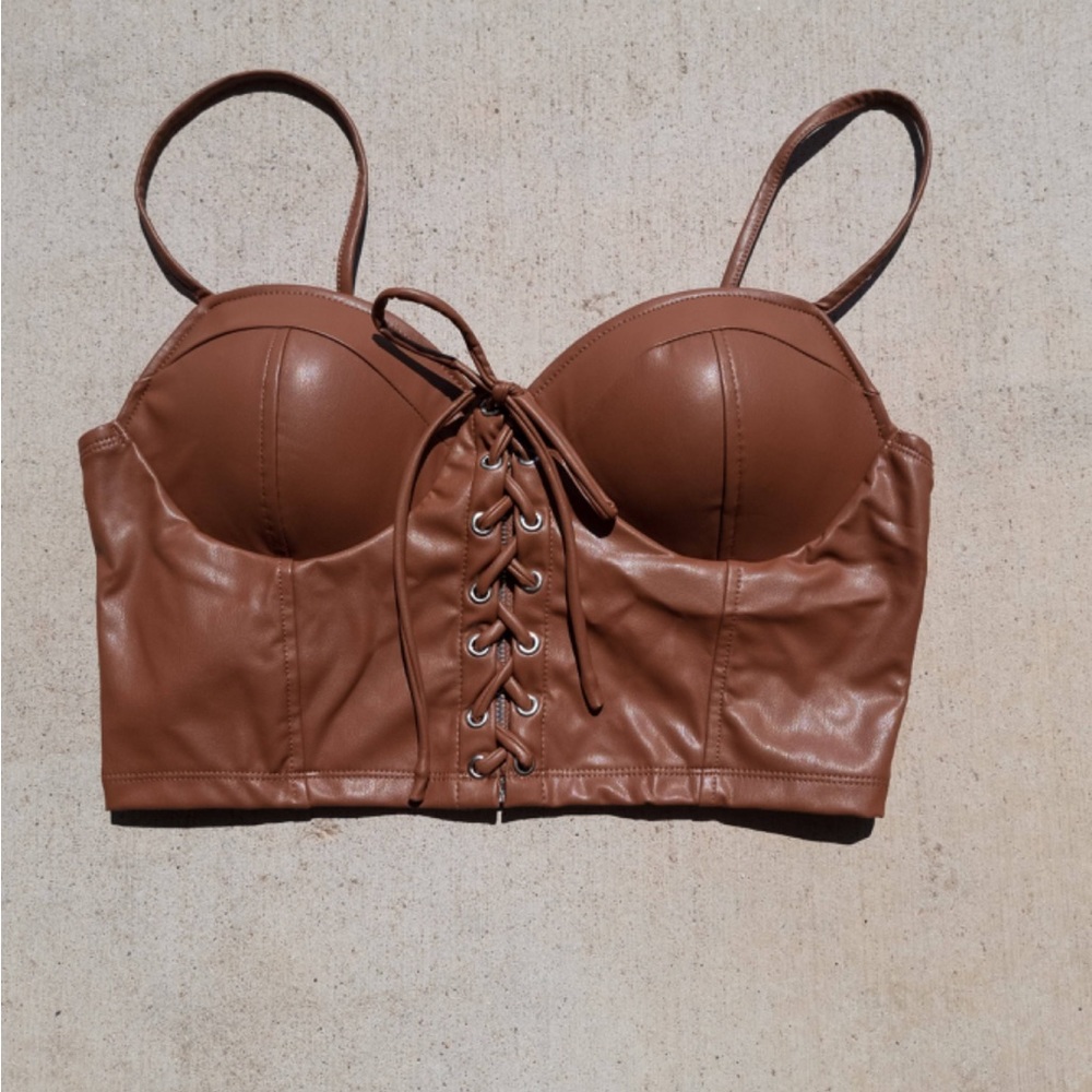 Brown leather cute top !!! Come shop at my all WOMENS VINTAGE BOUTIQUE !!💋